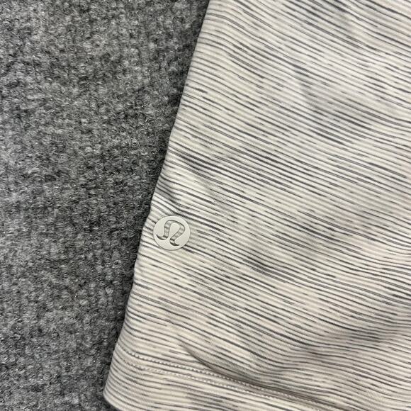 Lululemon Shorts Womens 6 Light Gray White Micro Stripe Lined Running Drawstring - Picture 3 of 10